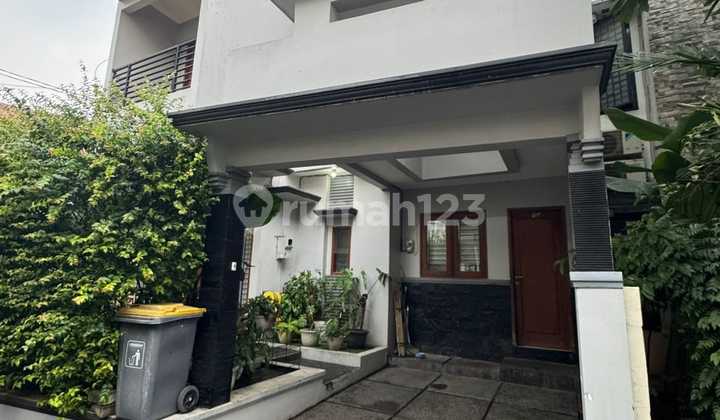 Dijual Rumah 2 Lantai di Kramat Jati Jakarta Timur 1