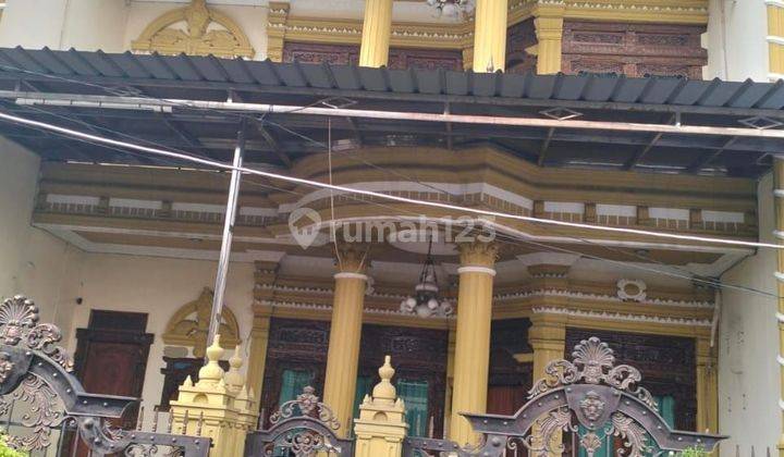 Dijual cepat rumah klasik ditytian indah,Medan satria bekasi 2