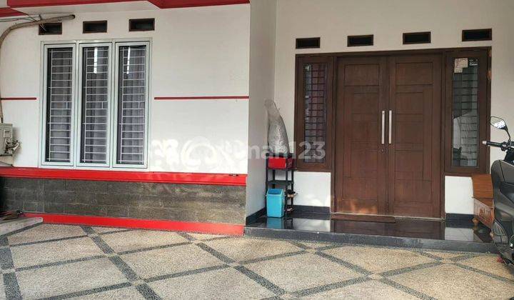 Dijual rumah 2lantai siap huni di Matraman,jakarta timur 2