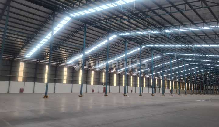 Warehouse for Rent in Cakung, East Jakarta Warehouse for Rent in Cakung, East Jakarta
