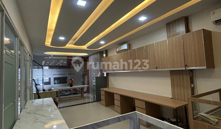 For Sale 4-Story Shophouse in Matraman, East Jakarta 2