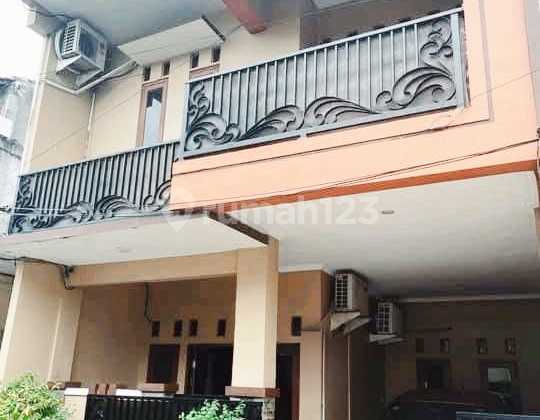 For Sale Fast 2-Story House in Kayuringin, Bekasi City