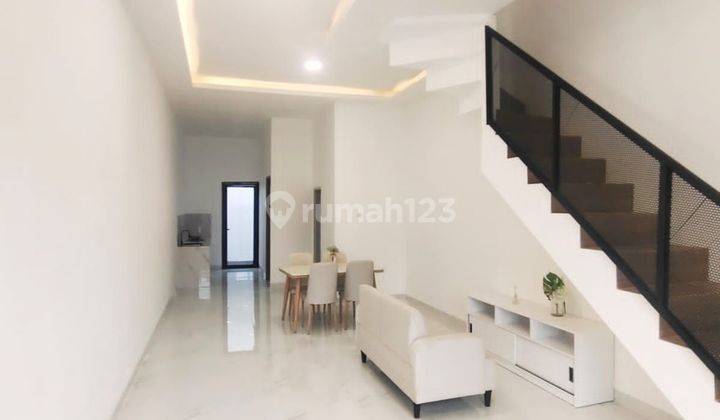 Dijual Rumah Minimalis 2 Lantai, Diharapan Indah Bekasi 2