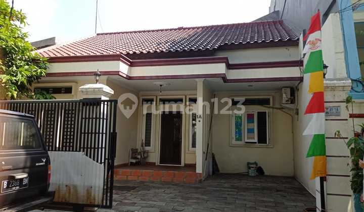 Dijual Rumah 1,5 Lantai di Sunter Jaya Jakarta Utara Dijual Rumah 1,5 Lantai di Sunter Jaya Jakarta Utara
