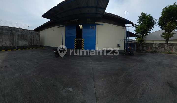 Warehouse for Rent in Cakung, East Jakarta Warehouse for Rent in Cakung, East Jakarta