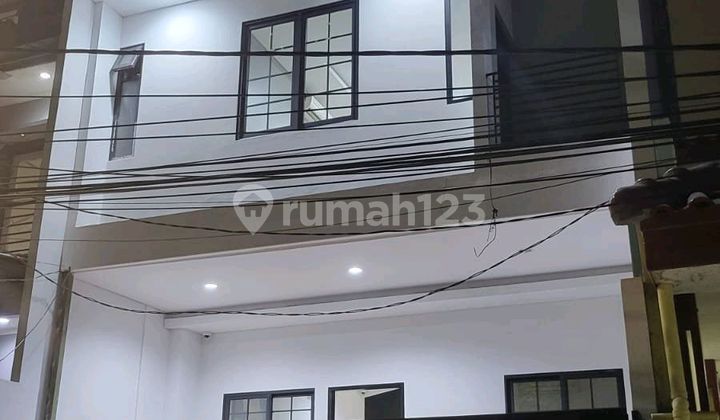 Dijual Rumah 3 Lantai di Kelapa Gading Jakarta Utara
