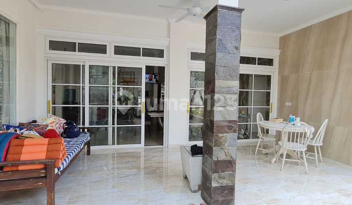 Dijual Rumah Mewah Ada Kolam Renangnya Di Jatimelati Bekasi  2