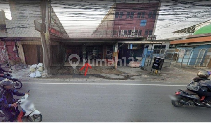 For Rent: Commercial Building on Sultan Agung Main Road, West Bekasi