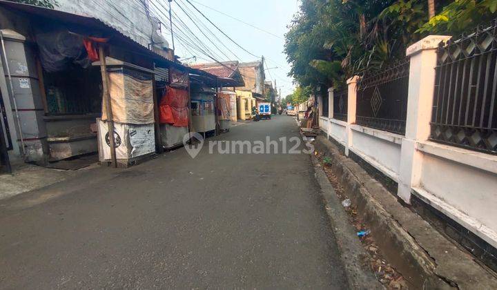 Rumah kost 3 lantai,15 kamar tidur dan 12 kamar mandi,furnished,harga murah,lokasi strategis di Rawamangun,jakarta timur  2