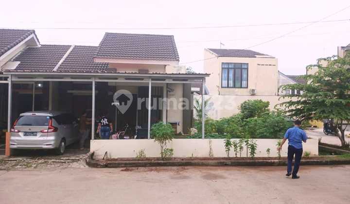 Dijual Rumah Hoek di Cluster Acasia Harapan Mulya Regency Dijual Rumah Hoek di Cluster Acasia Harapan Mulya Regency