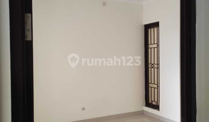 Dijual Rumah 2 Lantai Di Cluster Arana Harapan Indah Bekasi 2