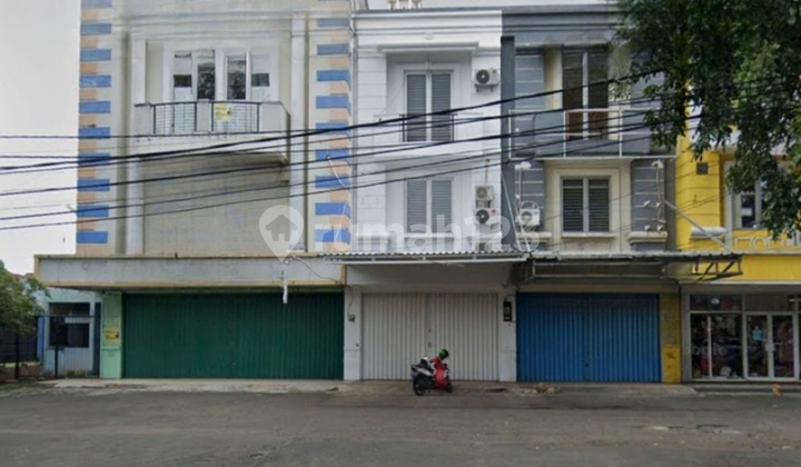 Rent a 2.5-Story Commercial Shop in Kota Harapan Indah, Bekasi 1