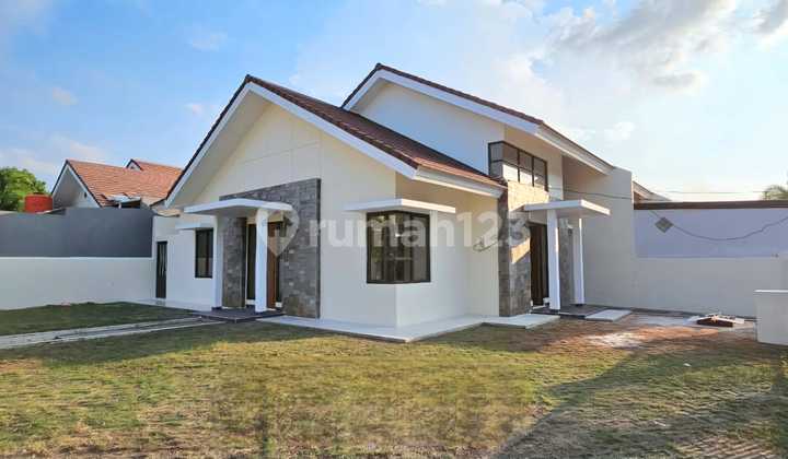 For Rent Aralia Cluster House in Harapan Indah Bekasi For Rent Aralia Cluster House in Harapan Indah Bekasi