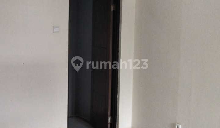 For Rent: 2-Storey Semi-Furnished House in Aralia Cluster, Harapan Indah. 2