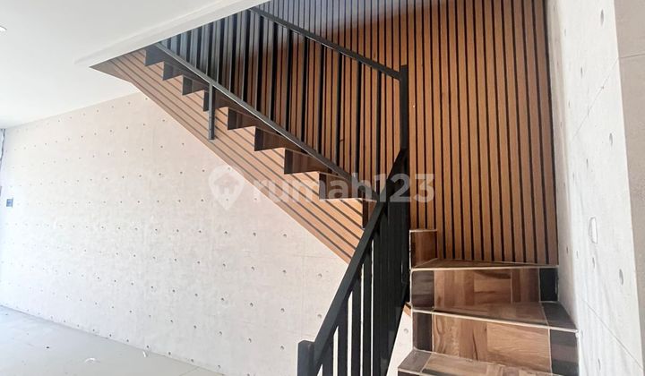 For Sale Ready-to-Use Shop House in Harapan Jaya Bekasi 2