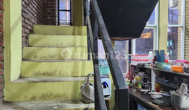 For Rent Commercial Shop Building Former Restaurant on Jatiwaringin Raya, Bekasi 2