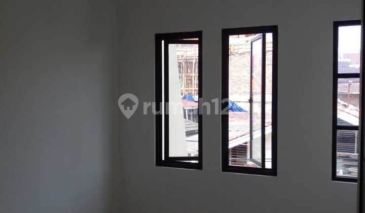 For Sale Ready-to-Occupy House in Rawamangun, East Jakarta 2
