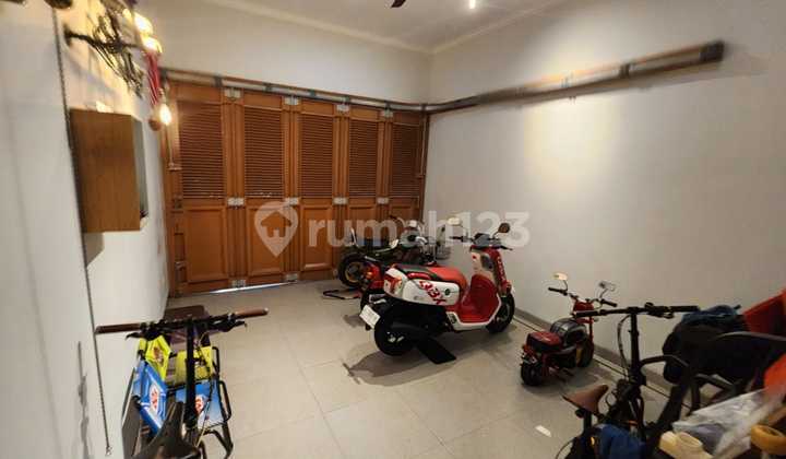 For Sale Good House Ready to Live in Kemang Pratama 1 2