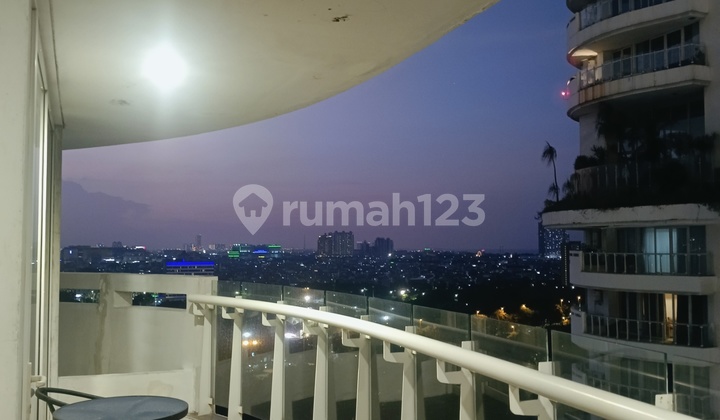 For Rent Apartment The Royale Springhill Residence