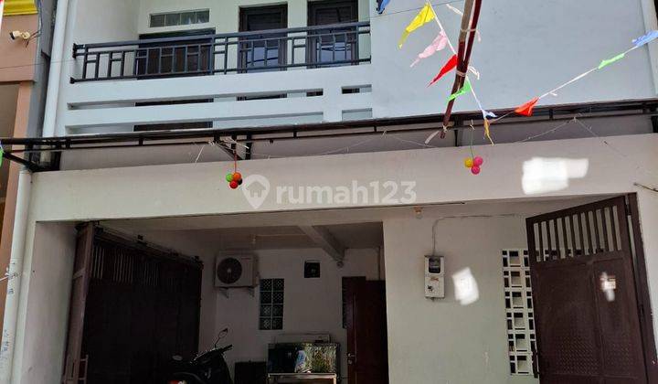 Rumah 2lantai Shm, Siap Huni..rapi,bersih 1