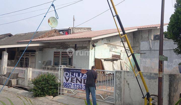 Rumah hoek,cocok untuk kost,ruko.bebas banjir,lokasi strategis dan padat penduduk 1