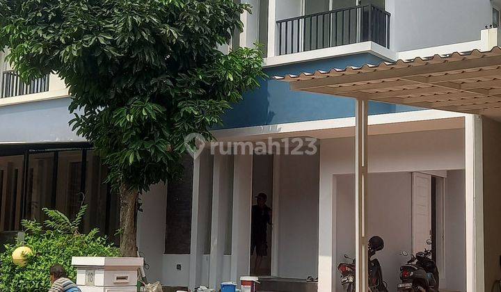 Rumah 2 Lantai Sudah Renovasi Hadap Tenggara 1