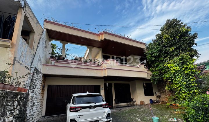 For Sale Large House in South Kedoya, Move-in Ready