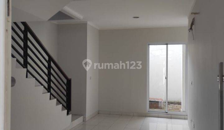 Rumah Cantik Bagus 2 Lantai Siap Huni Di Cluster Bluebell Summarecon Bekasi 2