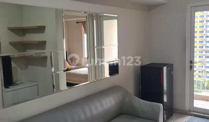 For Quick Sale: The Springlake Apartment in Summarecon Bekasi 2