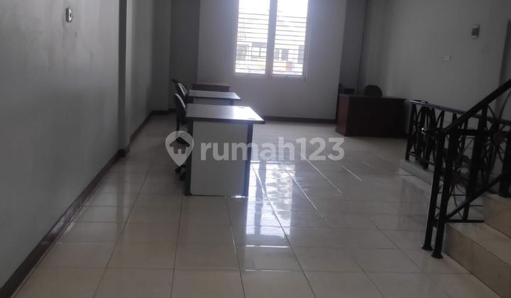 For Rent 2.5-Story Shop House in Harapan Indah Bekasi 2