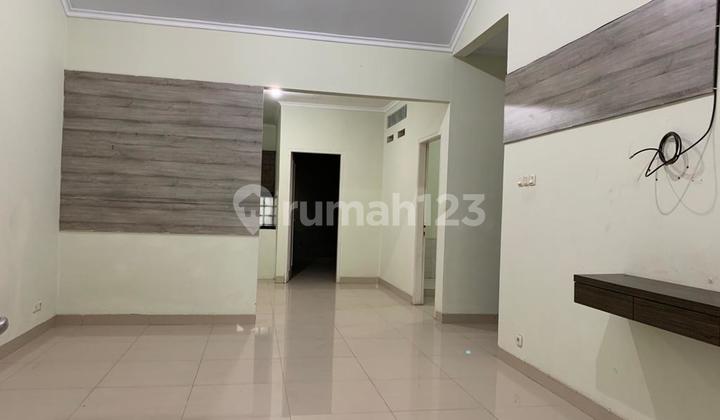 Dijual Rumah di Cluster Aralia Harapan Indah Bekasi 2