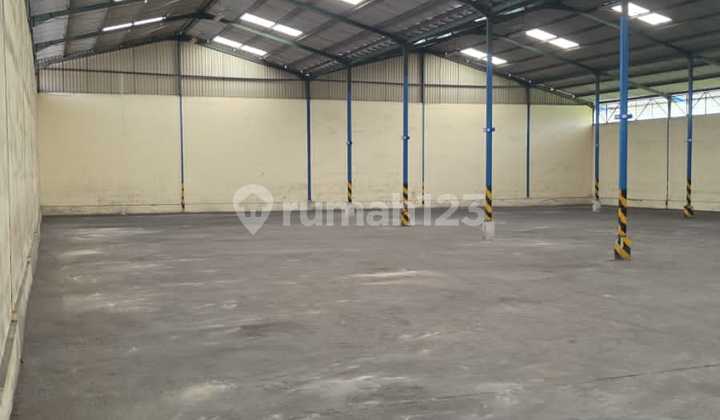 Warehouse for Rent Ready to Use in Cakung, East Jakarta Warehouse for Rent Ready to Use in Cakung, East Jakarta