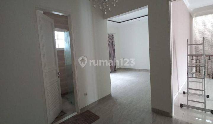 Rumah Bagus Minimalis 2 Lantai Semi Furnish Di Cempaka Putih Tengah 2