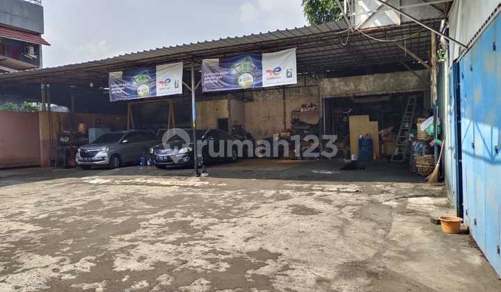 For Immediate Sale House and Warehouse in Penggilingan, East Jakarta 2