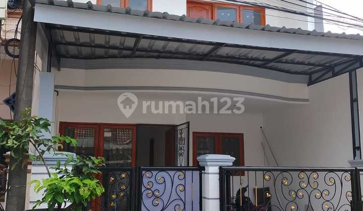 For Sale Newly Renovated 2-Story House in Taman Harapan Baru