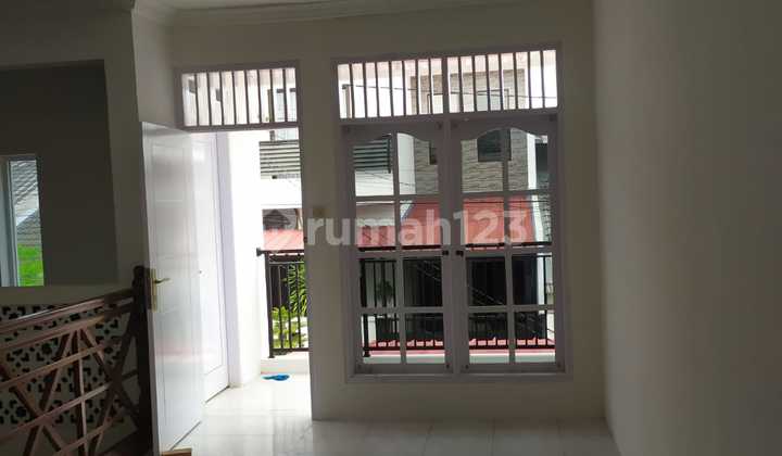 For Rent 2-Story House in Harapan Indah, Near Sman 10. Bekasi