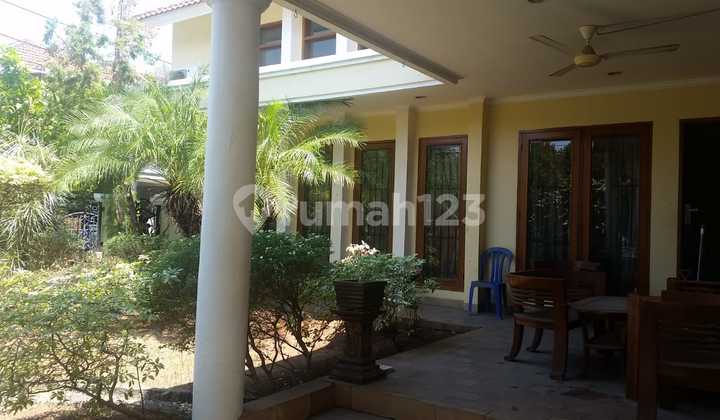 Disewakan Rumah Semi Furnished di Taman Harapan Baru Bekasi