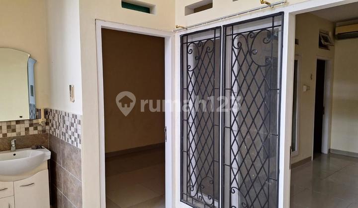 Disewakan Rumah di Harapan Indah 2 Bekasi 2