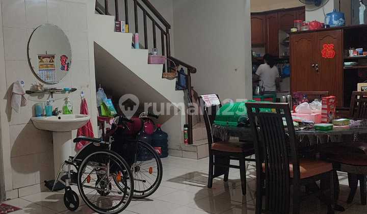 Dijual Rumah 2 Lantai di Villa Permata Gadingkelapa Gading