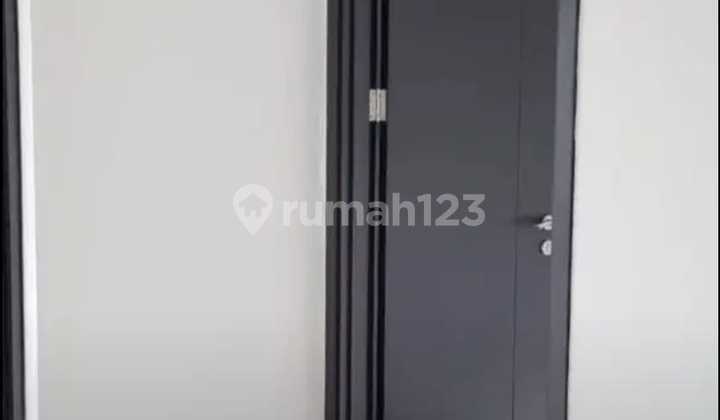 For Rent 3-Story House in Wisteria Cluster, Cakung, East Jakarta