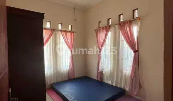 Disewakan Rumah 1,5 Lantai, di Harapan Indah 2