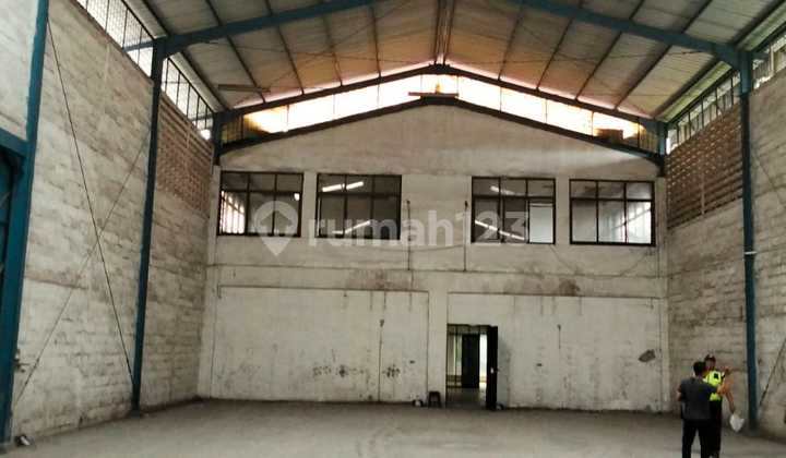 Warehouse for Rent Ready to Use on Jl Raya Narogong Bekasi