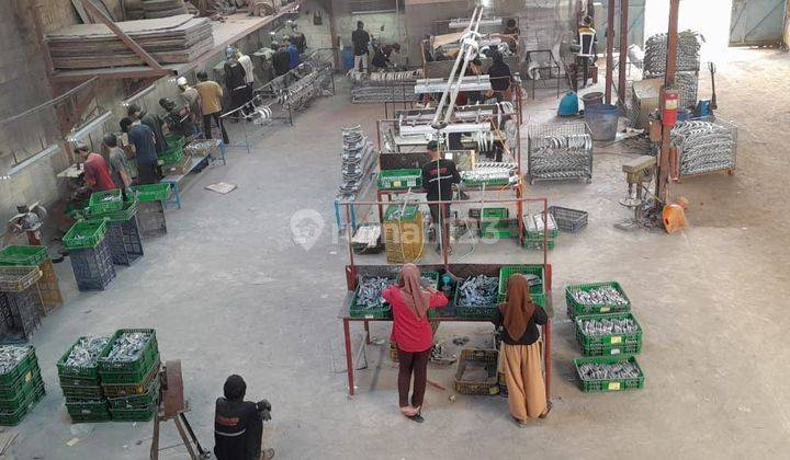 Gudang Siap Pakai Masuk Container 20 Ft di Pedurenan Mustika Sari 1