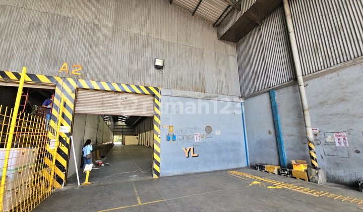 Disewakan Gudang Siap Pakai Ada Loading Dock di Cakung Cilincing Disewakan Gudang Siap Pakai Ada Loading Dock di Cakung Cilincing