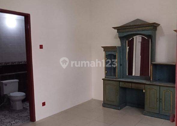 Dijual Rumah 2 Lantai Di Jatinegara Jakarta Timur  1