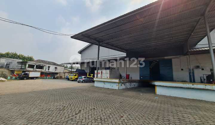Disewakan Gudang Siap Pakai di Ciracas Jakarta Timur Disewakan Gudang Siap Pakai di Ciracas Jakarta Timur