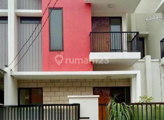 Dijual Cepat Rumah Bagus di Harapan Indah Cluster Taman Sari 1