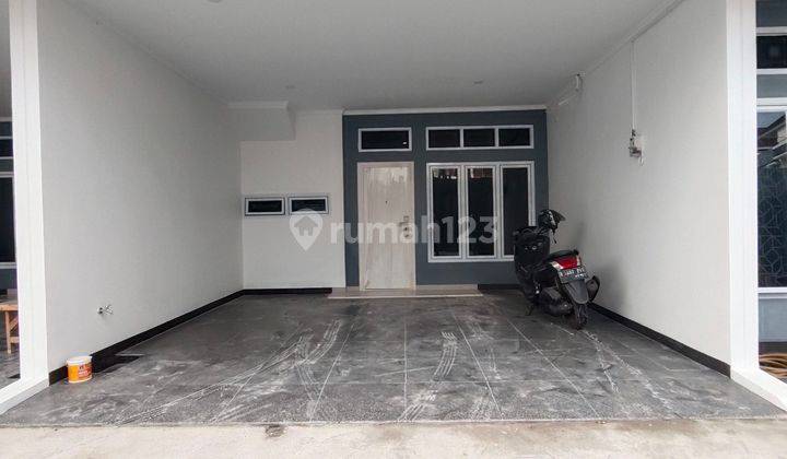 Di Jual Rumah Mewah Pinggir Jalan Dekat Stasiun Jatinegara Jakarta Timur 1