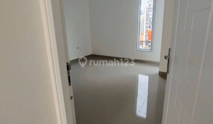 Di Jual Rumah 2 Lantai Dekat Stasiun Manggarai Jakarta Selatan 2