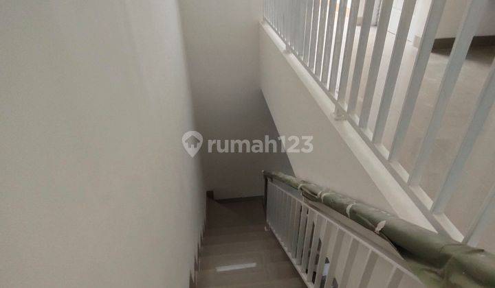 Rumah Di Utan Kayu Srikaya Dekat Green Pramuka Square Jakarta Timur 2